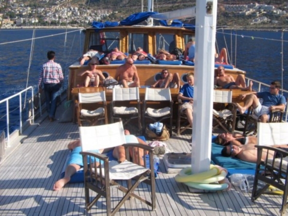 Ali Ugur Kiralık Gulet Yat Tekne Mavi Yolculuk