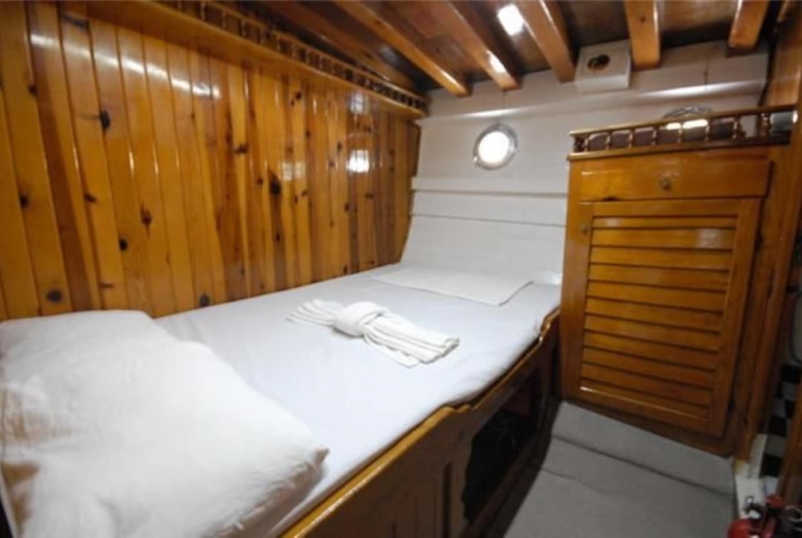 Ali Ugur Kiralık Gulet Yat Tekne Mavi Yolculuk