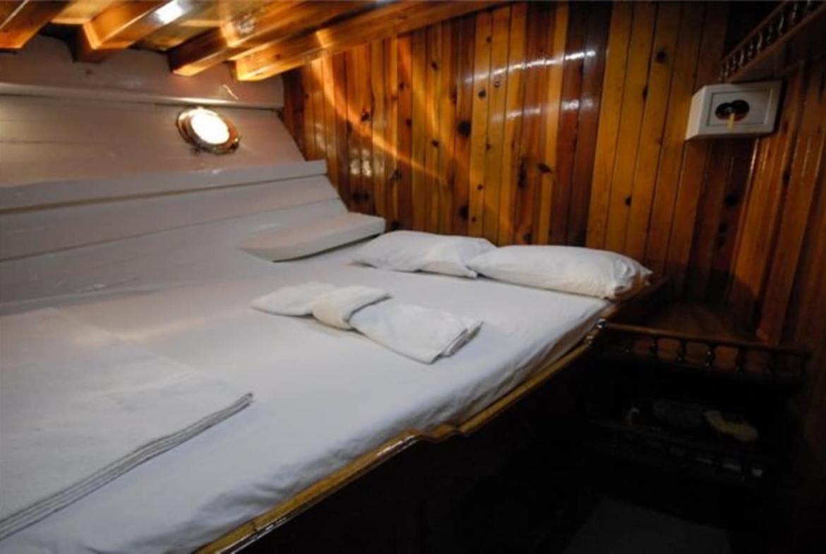 Ali Ugur Kiralık Gulet Yat Tekne Mavi Yolculuk