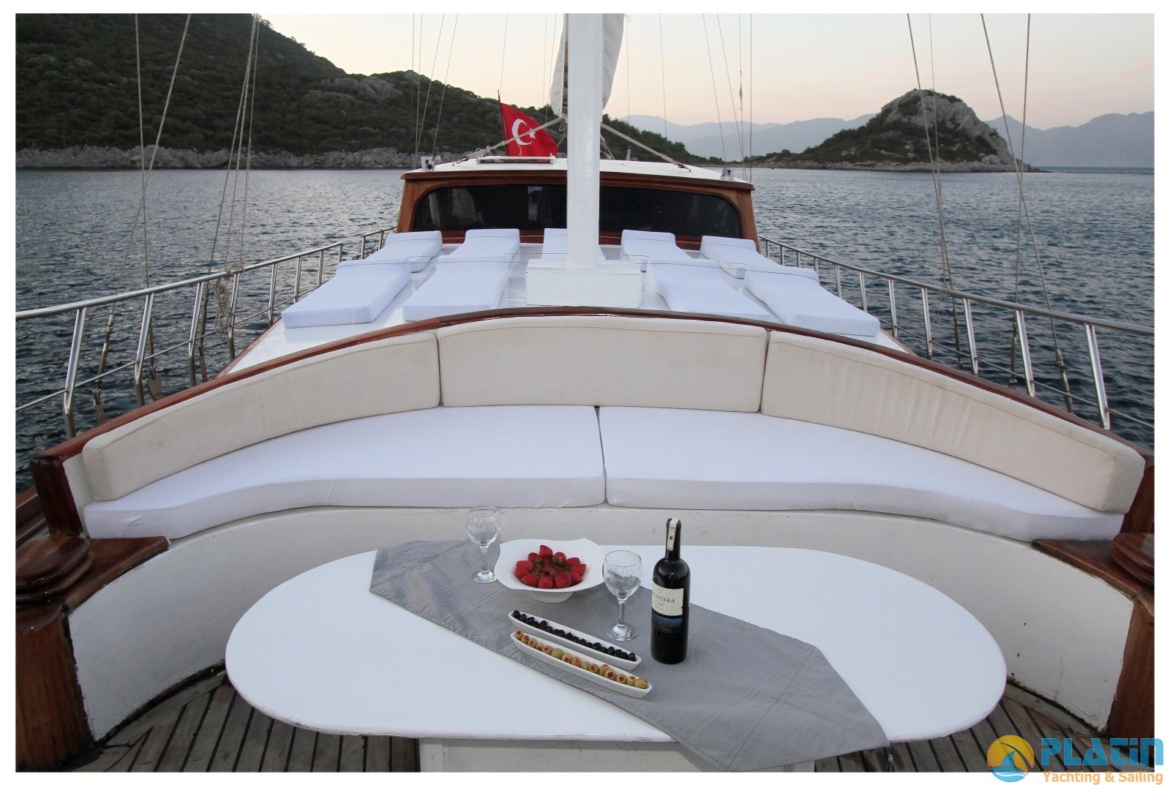 Azra Deniz Kiralık Gulet Yat Tekne Mavi Yolculuk Tur