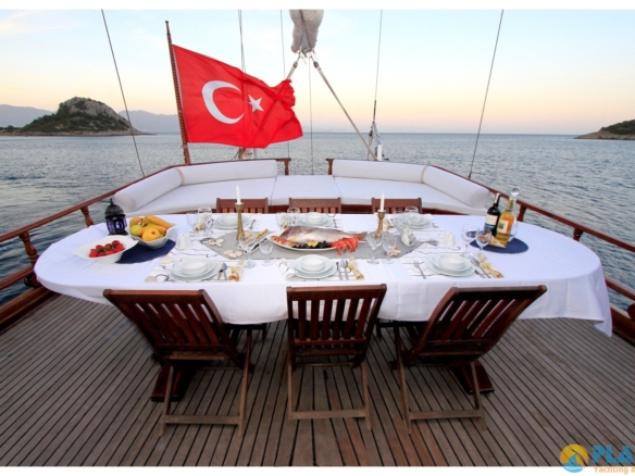 Azra Deniz Kiralık Gulet Yat Tekne Mavi Yolculuk Tur