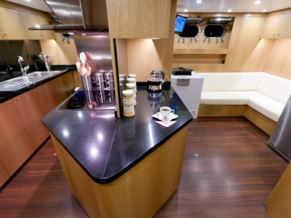 Bugari Kiralık Motoryat Tekne Yat Gulet Mavi Yolculuk Tur