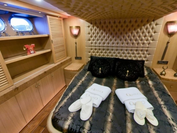 Bugari Kiralık Motoryat Tekne Yat Gulet Mavi Yolculuk Tur