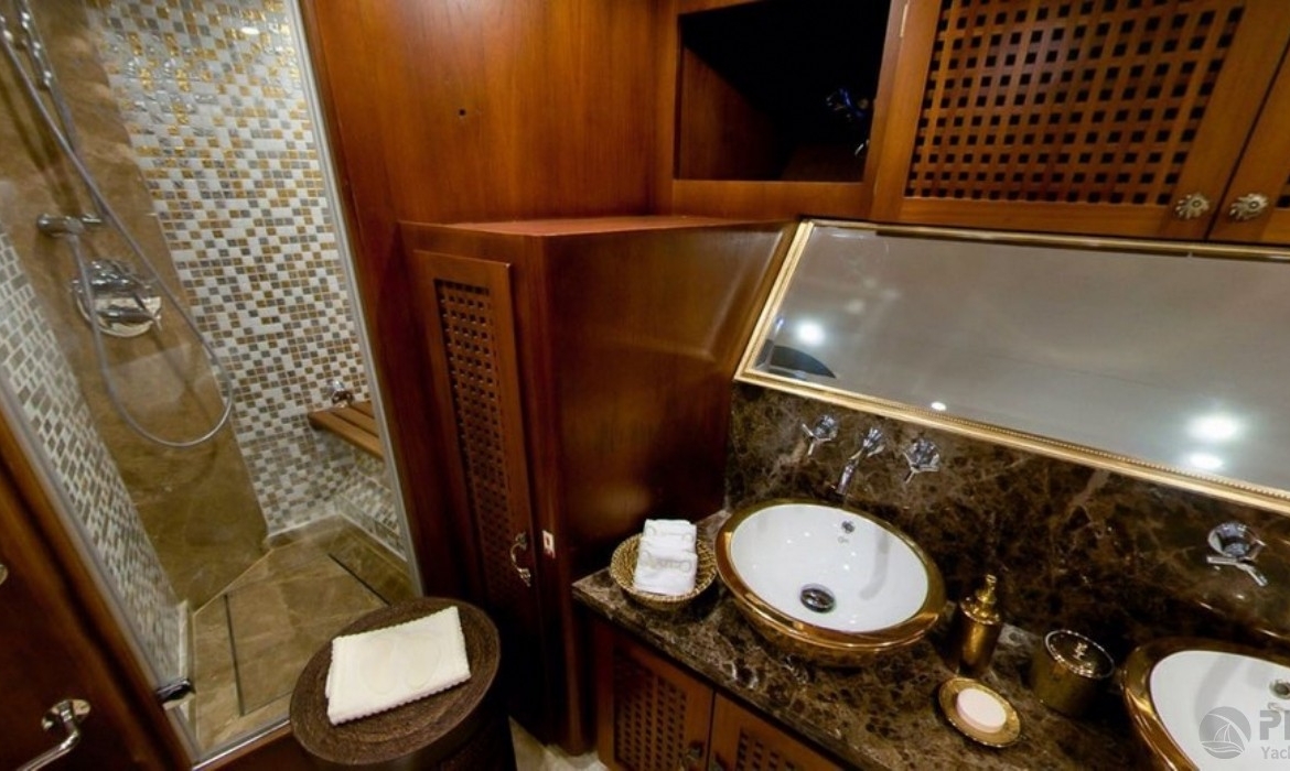 Bugari Kiralık Motoryat Tekne Yat Gulet Mavi Yolculuk Tur