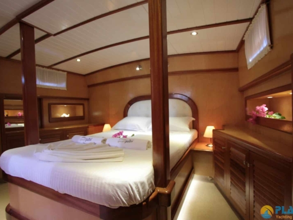 Dora Deniz Kiralık Gulet Yat Tekne Mavi Yolculuk Tur