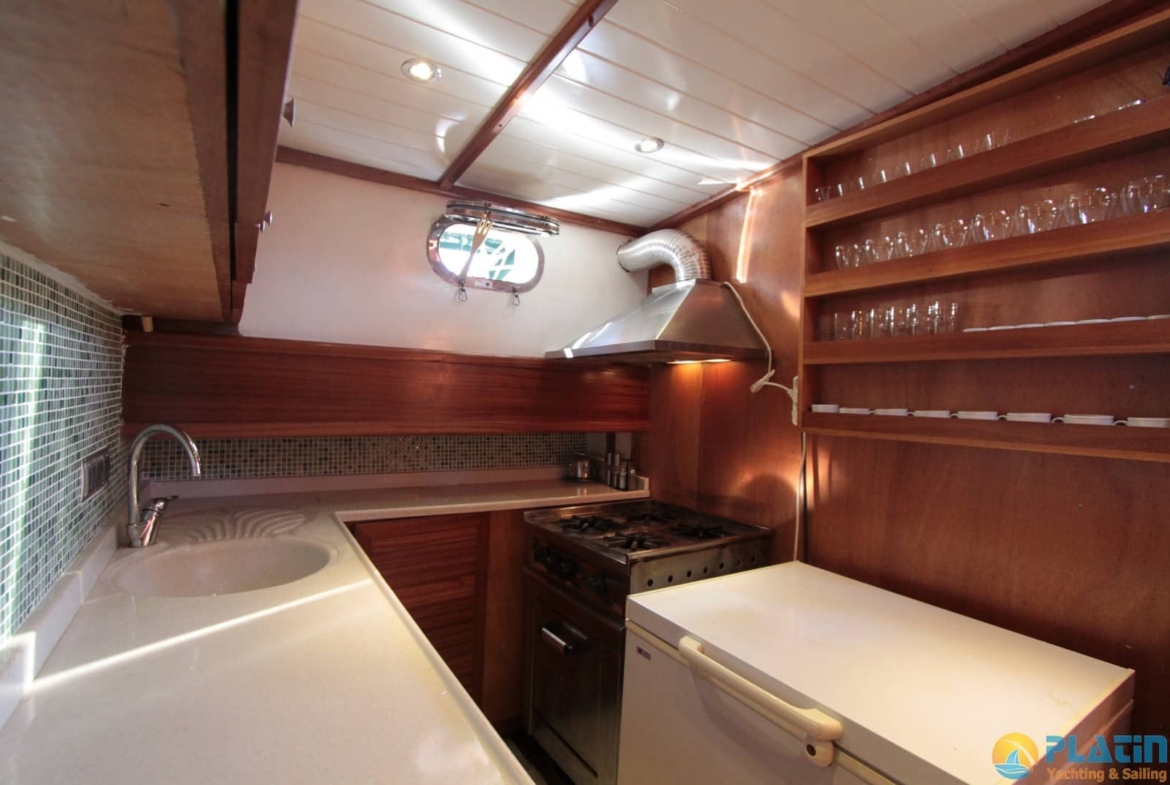 Dora Deniz Kiralık Gulet Yat Tekne Mavi Yolculuk Tur