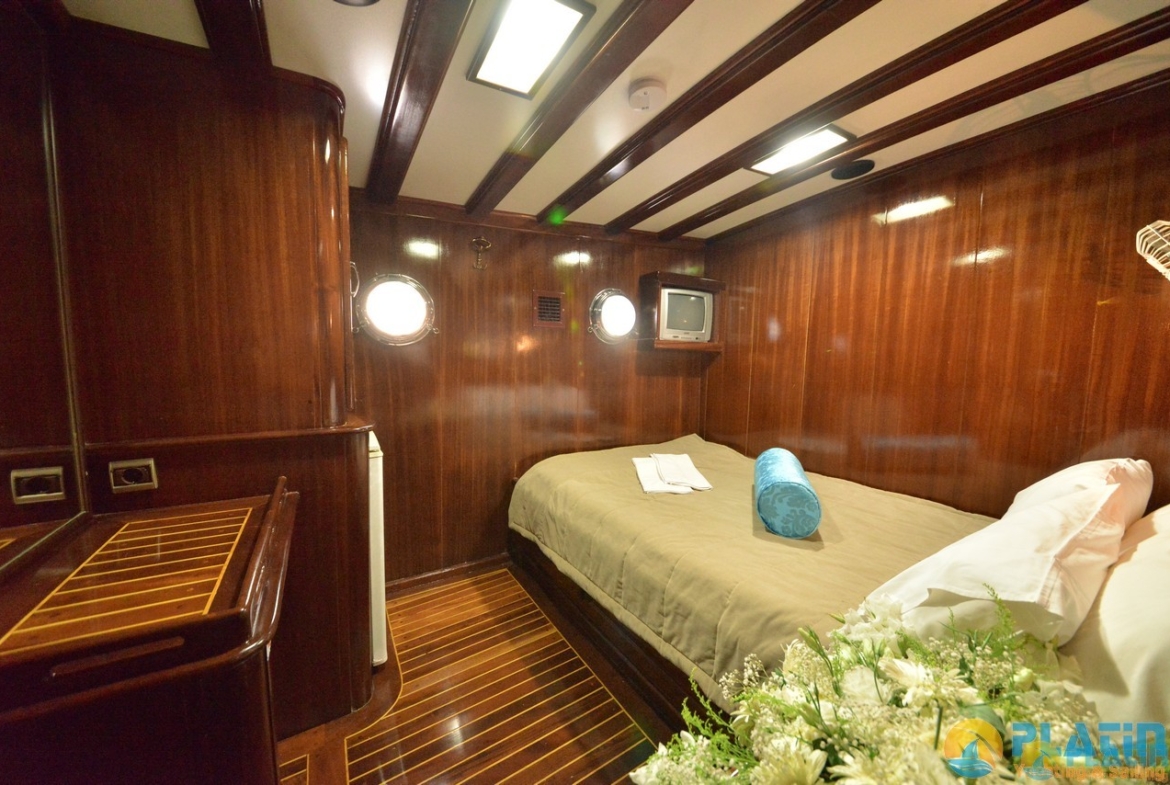 Duramaz Kiralık Gulet Yat Tekne Mavi Yolculuk