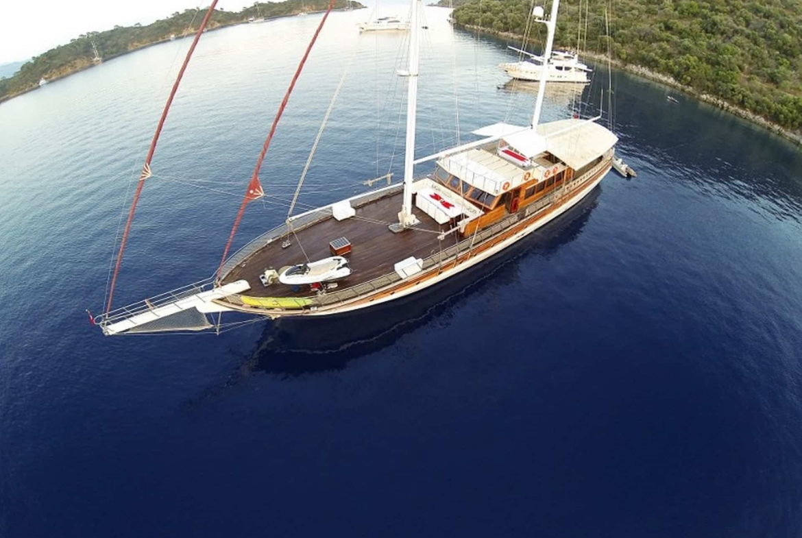 Fortuna 2 Kiralık Gulet Yat Tekne Mavi Yolculuk