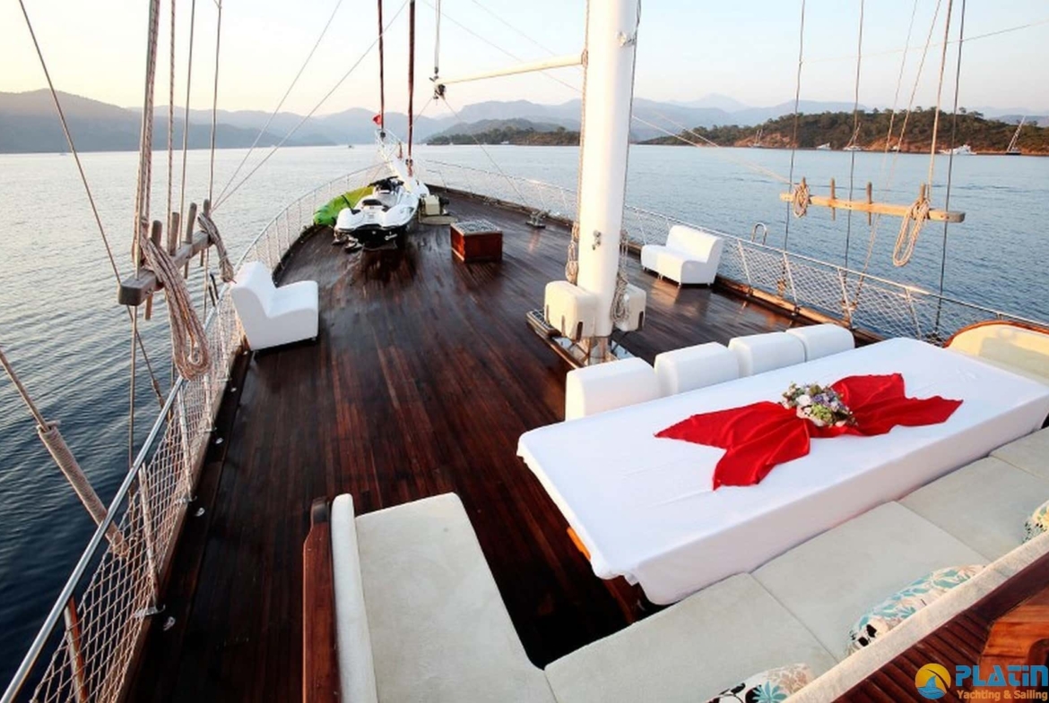 Fortuna 2 Kiralık Gulet Yat Tekne Mavi Yolculuk