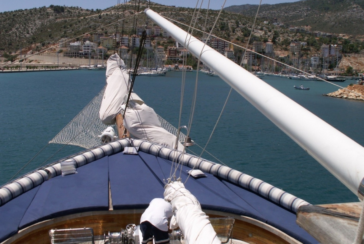 Grand Admiral Kiralık Tekne Yat Gulet Mavi Yolculuk Tur