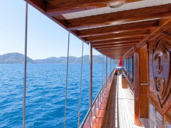 Grand Admiral Kiralık Tekne Yat Gulet Mavi Yolculuk Tur