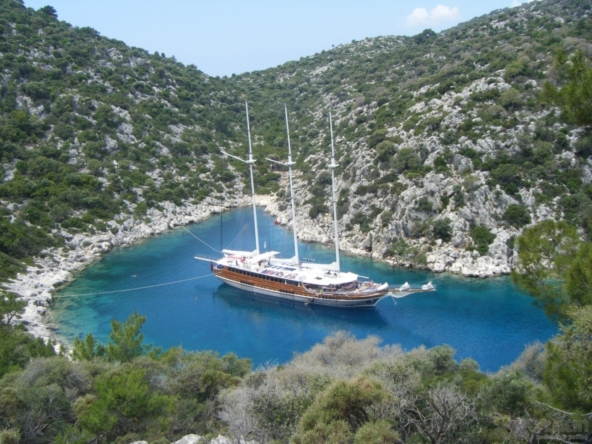 Grand Admiral Kiralık Tekne Yat Gulet Mavi Yolculuk Tur