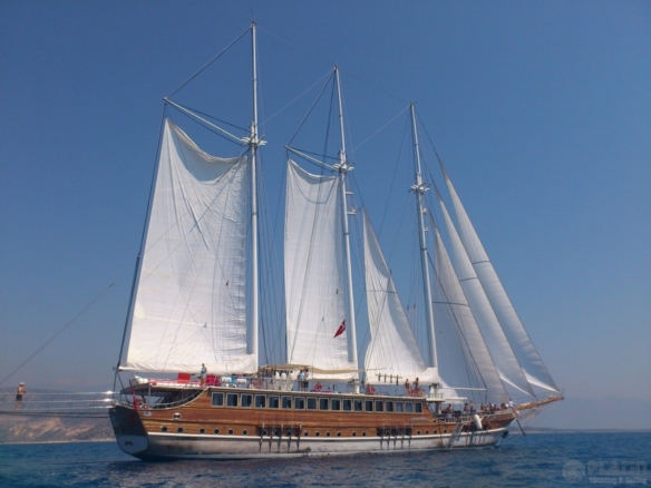 Grand Admiral Kiralık Tekne Yat Gulet Mavi Yolculuk Tur