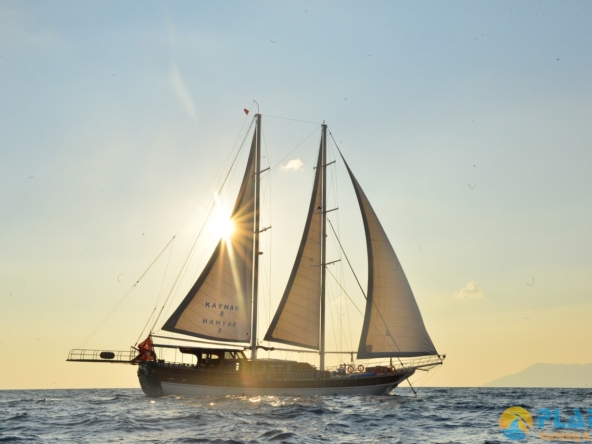 Kayhan 8 Kiralık Gulet Yat Tekne Mavi Yolculuk Tur