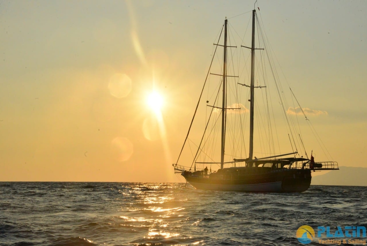 Kayhan 8 Kiralık Gulet Yat Tekne Mavi Yolculuk Tur