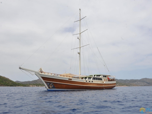 Kim Bu Kiralık Gulet Yat Tekne Mavi Yolculuk