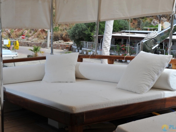 Kim Bu Kiralık Gulet Yat Tekne Mavi Yolculuk