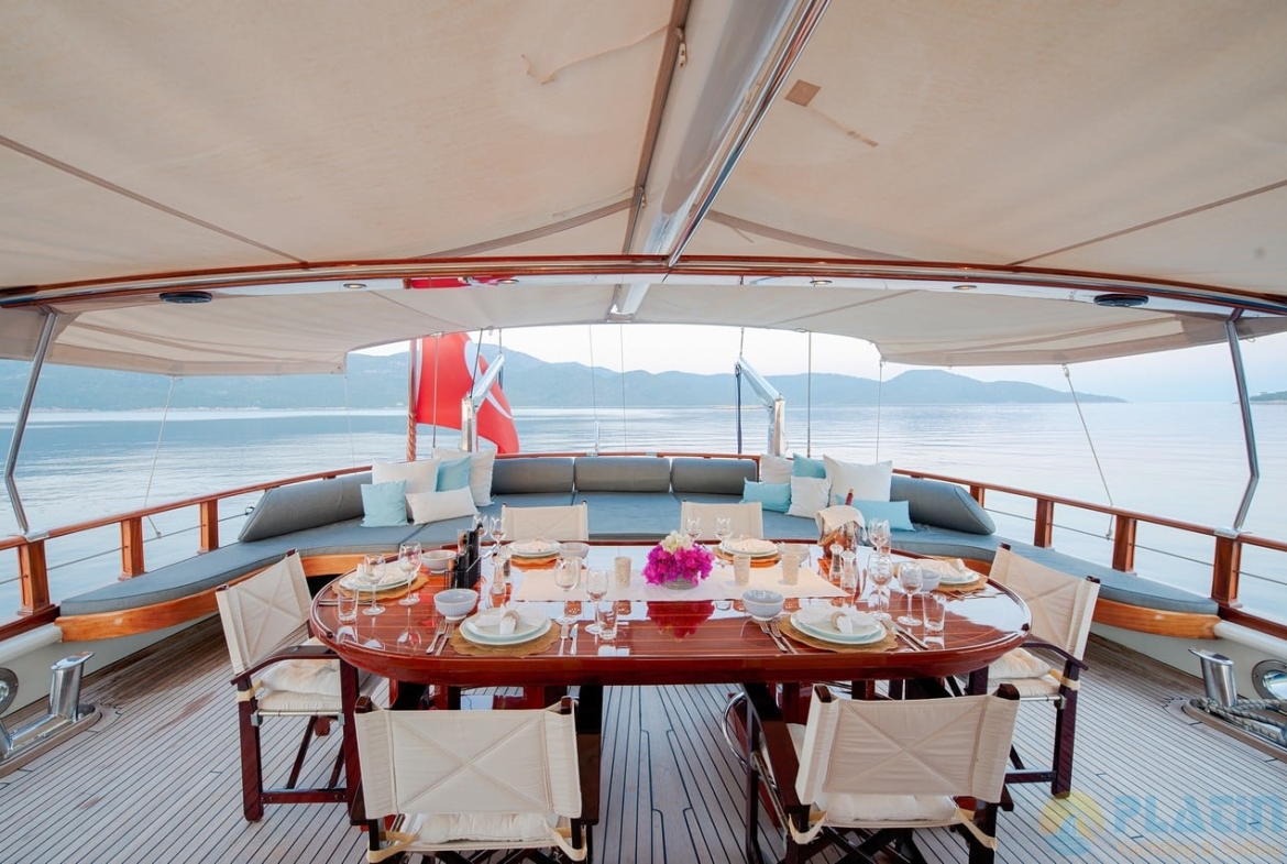 Kiralık Cobra King Gulet Yat Tekne Mavi Yolculuk