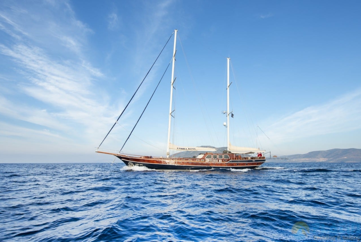 Kiralık Cobra King Gulet Yat Tekne Mavi Yolculuk
