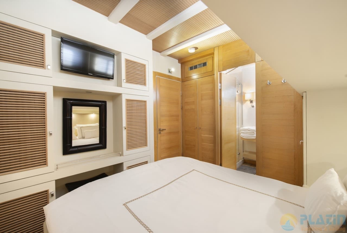 Kiralık Cobra King Gulet Yat Tekne Mavi Yolculuk