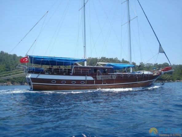 Kiralık Gokce Gulet Yat Tekne Mavi Yolculuk