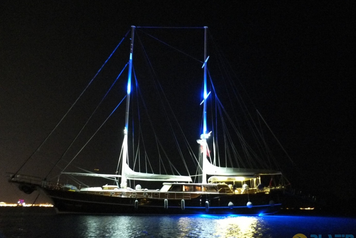 Kiralık K Mehmet Bugra Gulet Yat Tekne Mavi Yolculuk