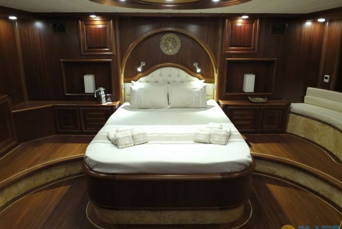 Kiralık K Mehmet Bugra Gulet Yat Tekne Mavi Yolculuk