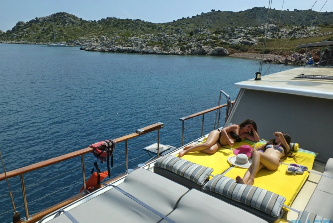 Kiralık K Mehmet Bugra Gulet Yat Tekne Mavi Yolculuk