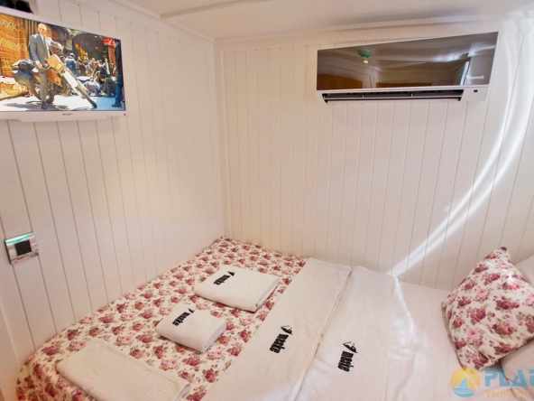 Kiralık Maske Gulet Yat Tekne Mavi Yolculuk