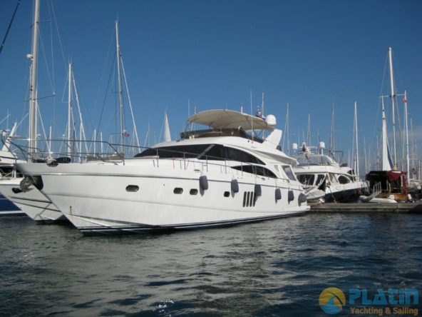 Kiralık Princess 67 Motor Yat Tekne Mavi Yolculuk
