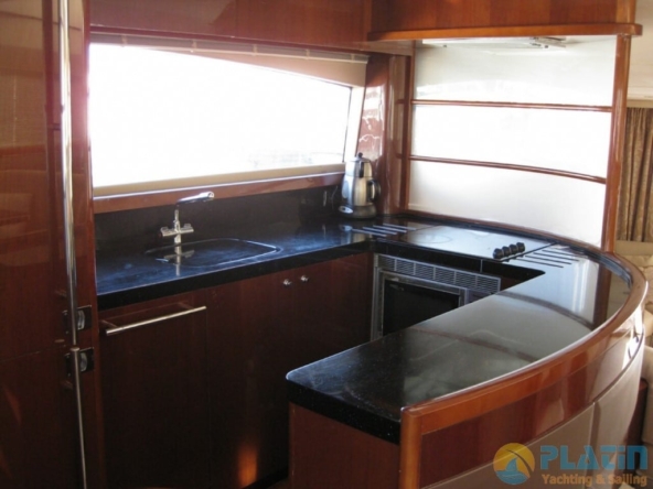 Kiralık Princess 67 Motor Yat Tekne Mavi Yolculuk
