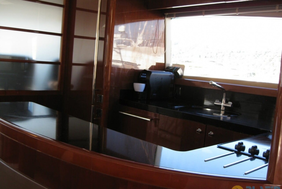 Kiralık Princess 67 Motor Yat Tekne Mavi Yolculuk