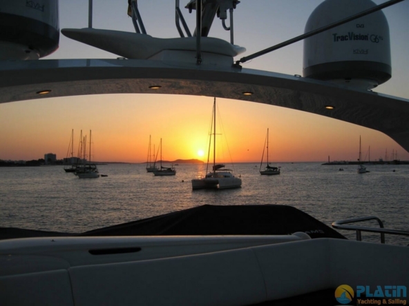 Kiralık Princess 67 Motor Yat Tekne Mavi Yolculuk