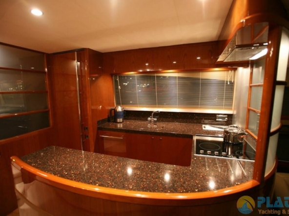 Kiralık Princess 67 Motor Yat Tekne Mavi Yolculuk