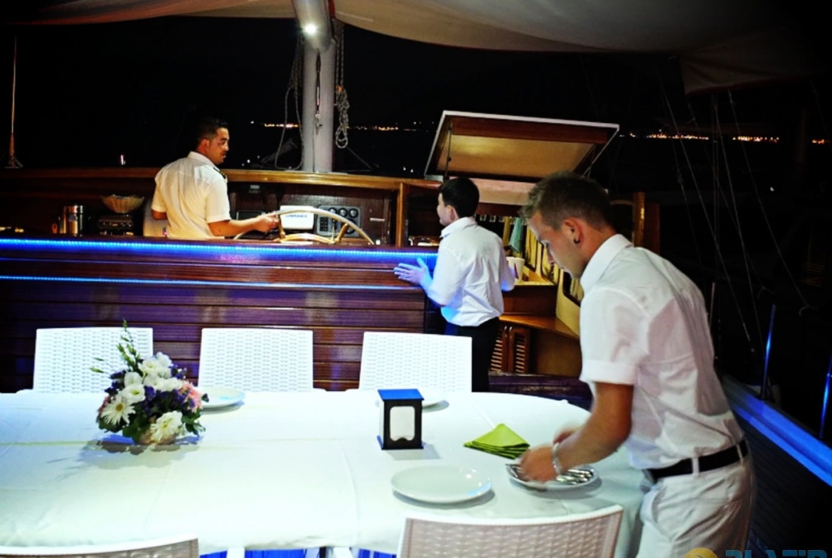 Lord Of Blue Kiralık Gulet Yat Tekne Mavi Yolculuk