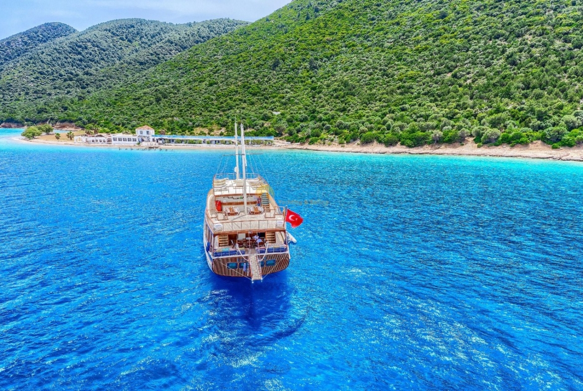 Love Boat Kiralik Tekne Yat Gulet