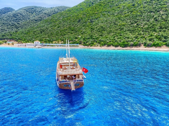 Love Boat Kiralik Tekne Yat Gulet