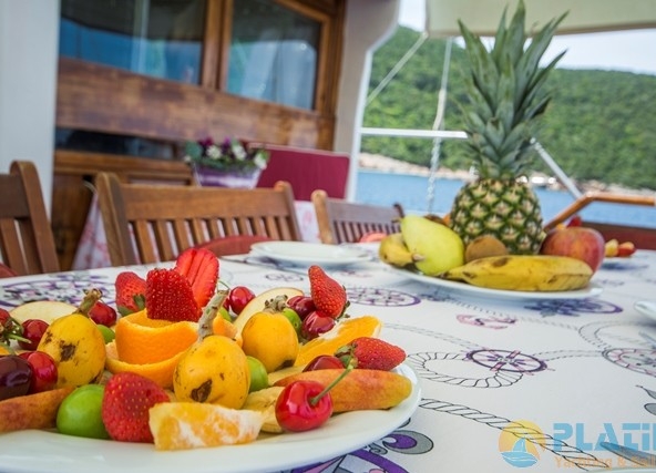 Nefise Sultan Kiralık Yat Tekne Gulet Mavi Yolculuk Tur