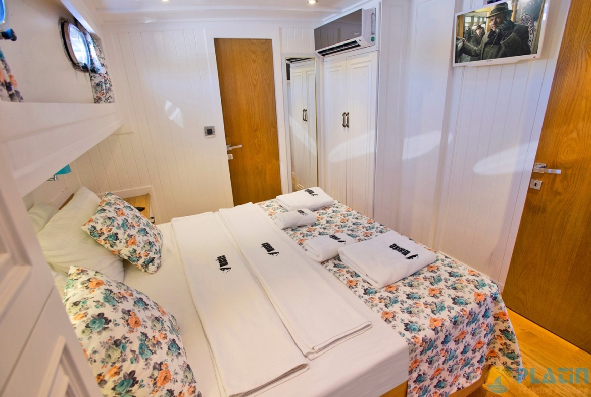 Princess Maske 1 Kiralık Gulet Yat Tekne Mavi Yolculuk