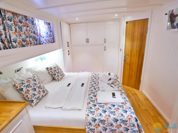 Princess Maske 1 Kiralık Gulet Yat Tekne Mavi Yolculuk