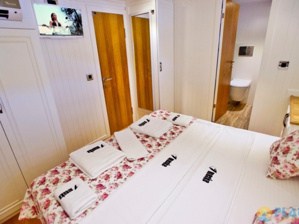 Princess Maske 1 Kiralık Gulet Yat Tekne Mavi Yolculuk