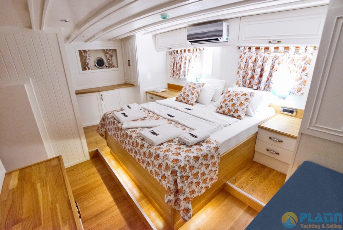 Princess Maske 1 Kiralık Gulet Yat Tekne Mavi Yolculuk