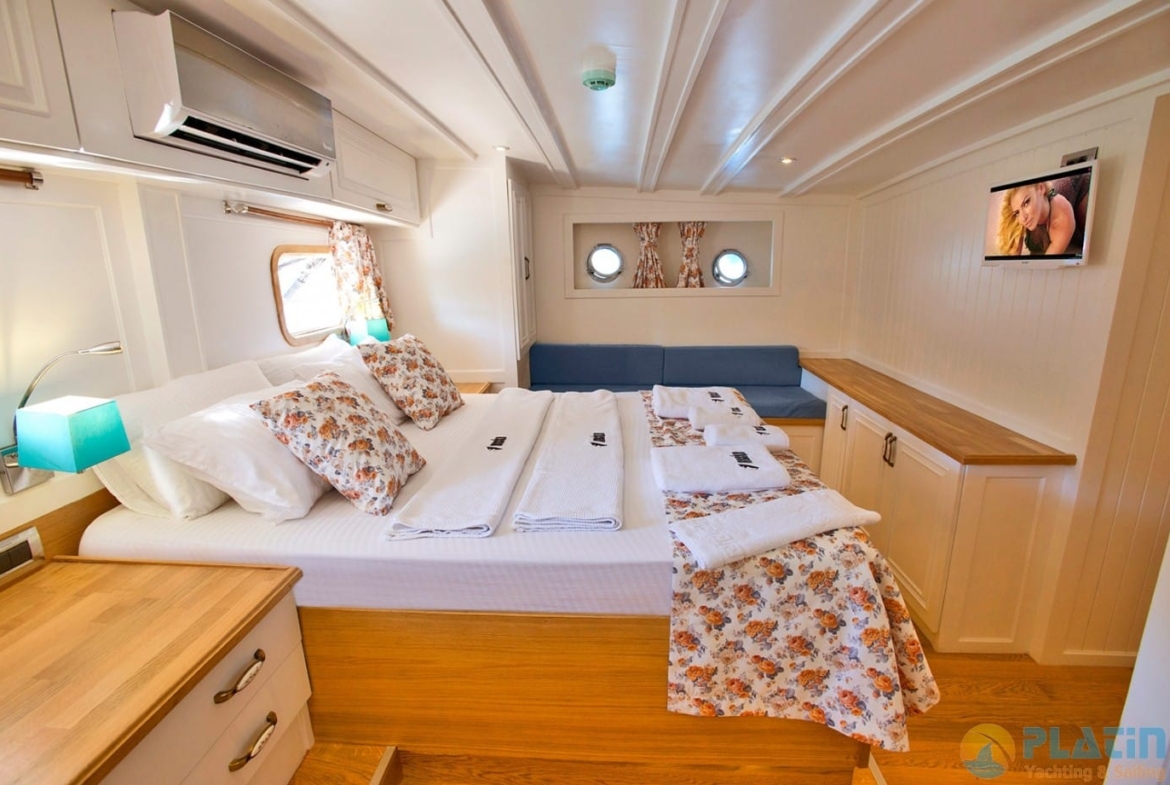 Princess Maske 1 Kiralık Gulet Yat Tekne Mavi Yolculuk