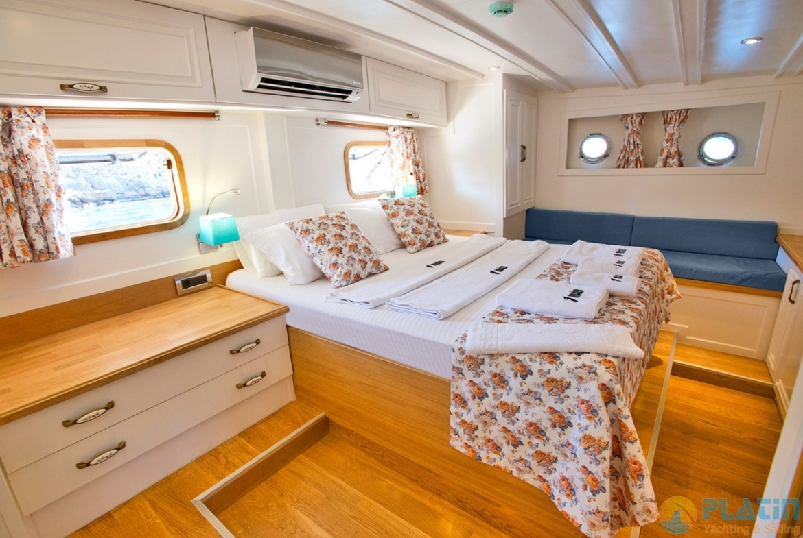 Princess Maske 1 Kiralık Gulet Yat Tekne Mavi Yolculuk