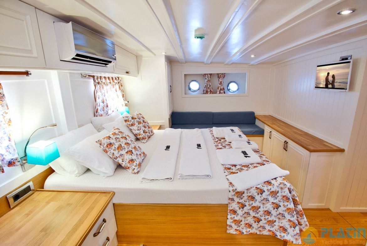 Princess Maske 1 Kiralık Gulet Yat Tekne Mavi Yolculuk