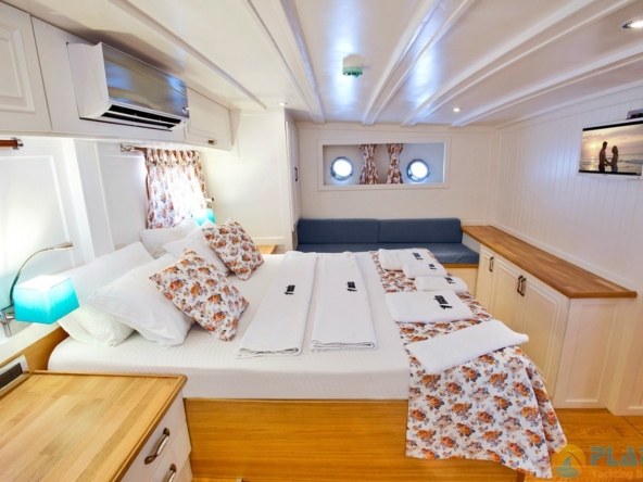 Princess Maske 1 Kiralık Gulet Yat Tekne Mavi Yolculuk