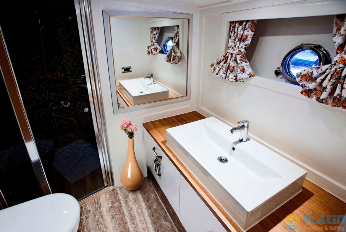 Princess Maske 1 Kiralık Gulet Yat Tekne Mavi Yolculuk