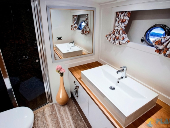 Princess Maske 1 Kiralık Gulet Yat Tekne Mavi Yolculuk