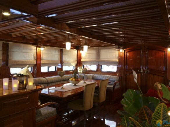 Queen Atlantis Kiralık Yat Tekne Gulet Mavi Yolculuk