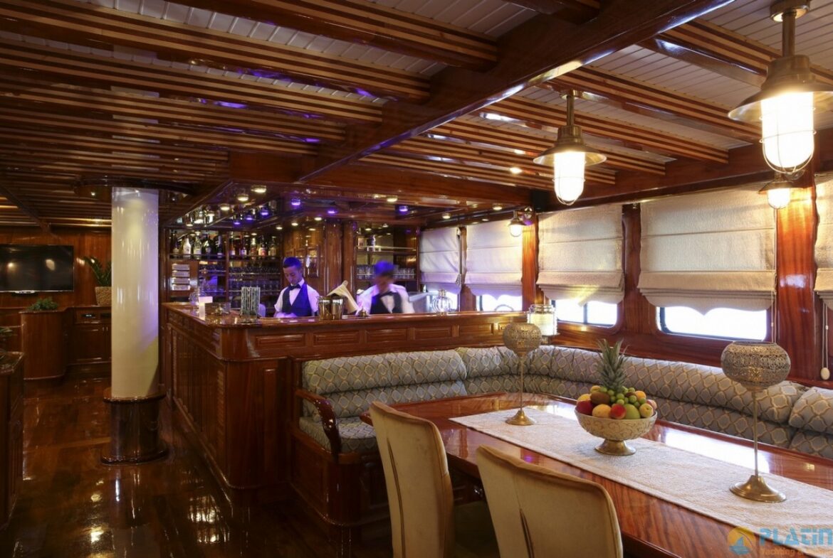 Queen Atlantis Kiralık Yat Tekne Gulet Mavi Yolculuk